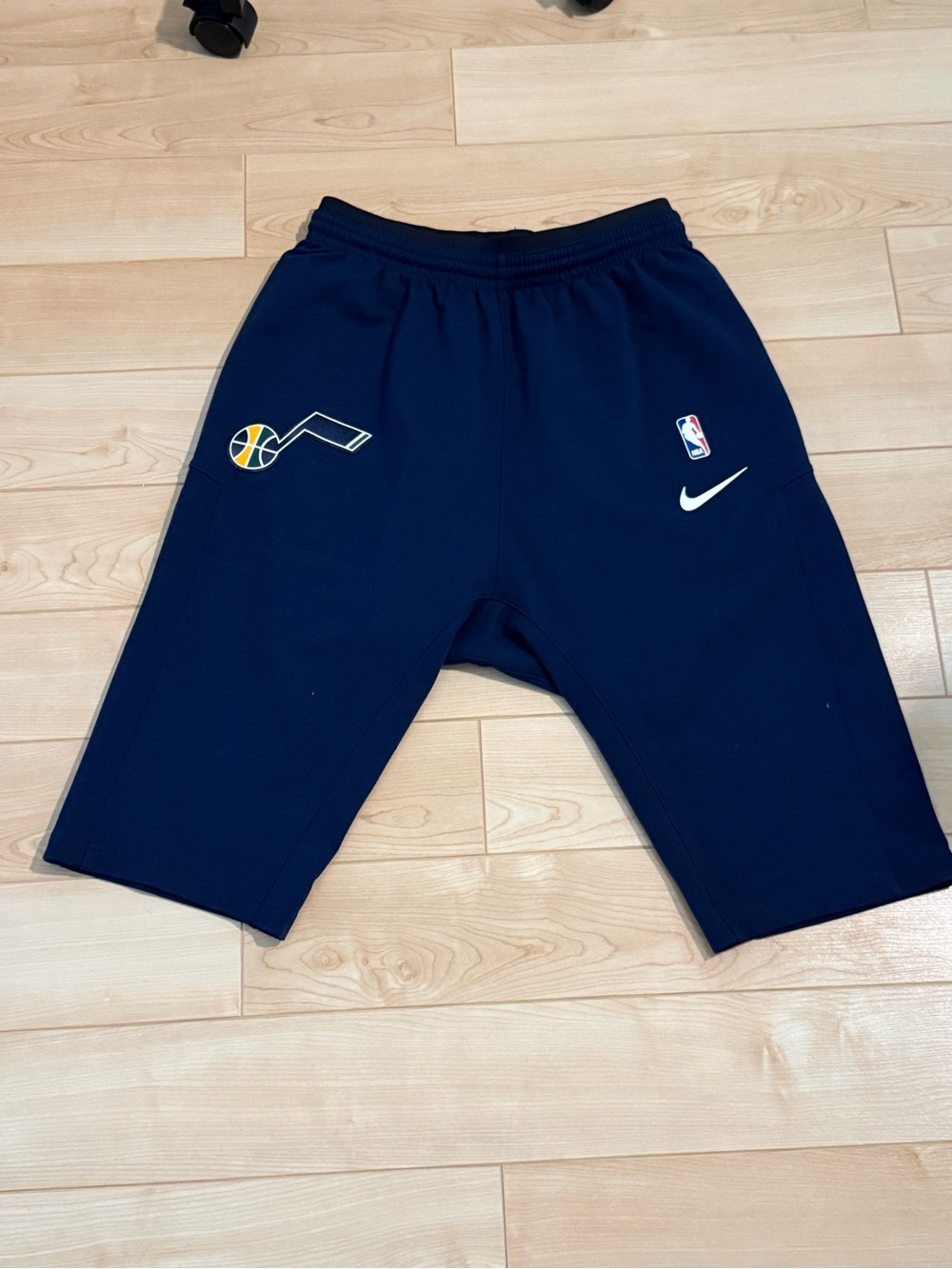 Nike mens Navy Utah Jazz Performance Shorts